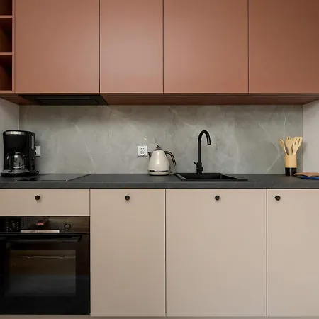 Cozy With Garden And Place To Work By Renters Apartman Wrocław