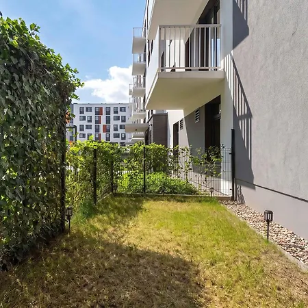 Apartman Cozy With Garden And Place To Work By Renters *